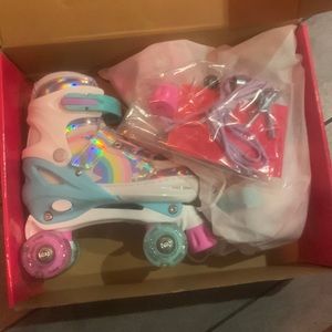 Sulifeel rainbow roller skates and safety knee pads elbow pads